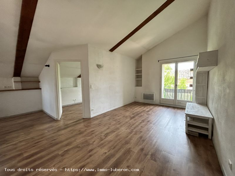 Appartement PERNES LES FONTAINES