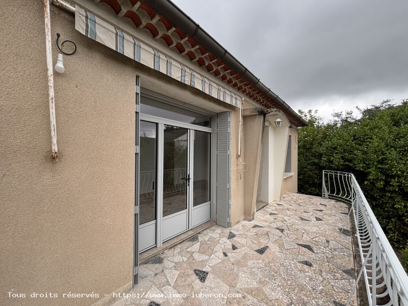 Appartement PERNES LES FONTAINES